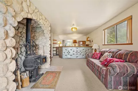 Living - 23414 46th Ave E, Spanaway, WA 98387 photo 4 of 4