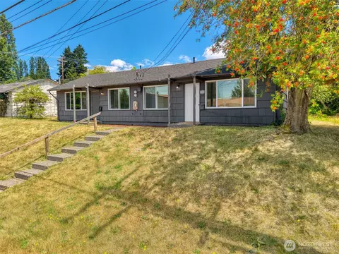 3326 3328 Halverson Ave, Bremerton, WA 98310