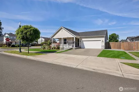 Exterior - 5594 157th Ave Ct E, Sumner, WA 98390 photo 2 of 9