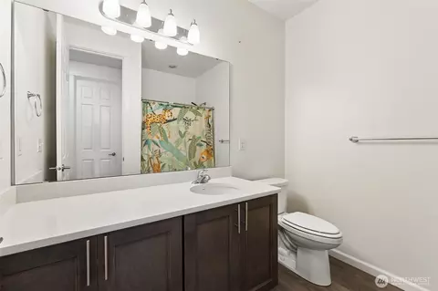 Bath - 5594 157th Ave Ct E, Sumner, WA 98390 photo 2 of 2