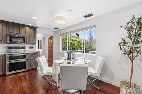 Dining - 22720 2nd Pl W, Bothell, WA 98021 photo 2 of 4
