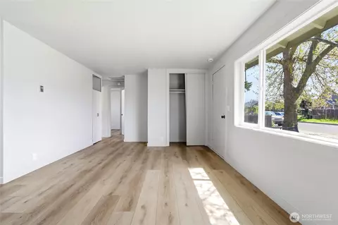 Living - 552 Edith Ave, Walla Walla, WA 99362 photo 1 of 3