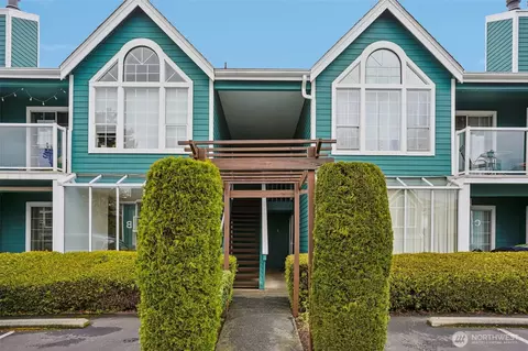 16419 Spruce Way #I3, Lynnwood, WA 98037