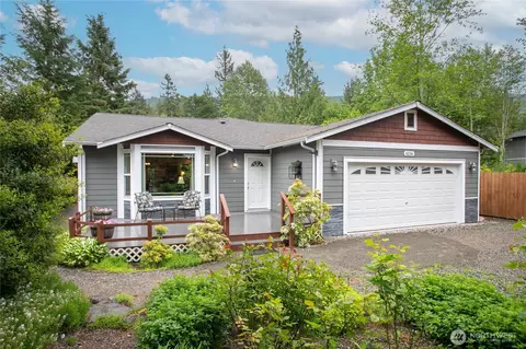 6236 Shamrock Rd, Maple Falls, WA 98266