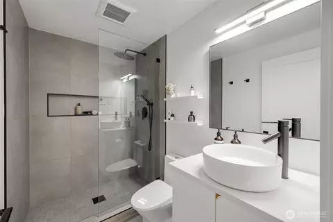 Bath - 327 213 Pl SW, Bothell, WA 98021 photo 1 of 3