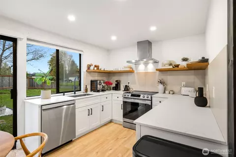 Kitchen - 327 213 Pl SW, Bothell, WA 98021 photo 2 of 3
