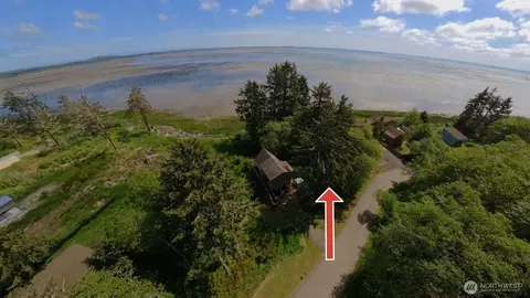 816 Duck Lake Dr NE, Ocean Shores, WA 98569