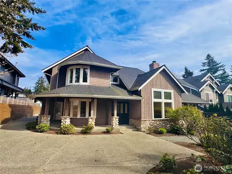 706 96th Ave NE, Bellevue, WA 98004