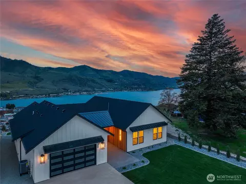 548 Harvest Ridge Dr, Chelan, WA 98816