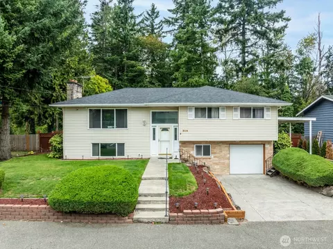 2114 SW 322nd St, Federal Way, WA 98023
