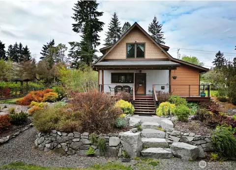 2702 Gull Harbor Rd NE, Olympia, WA 98506