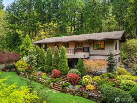 16830 Seminole Rd NE, Poulsbo, WA 98370