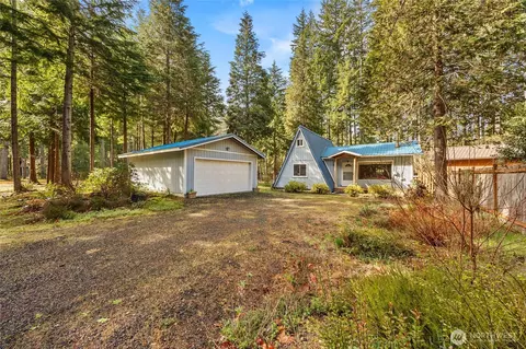233 Mountain View Dr, Packwood, WA 98361