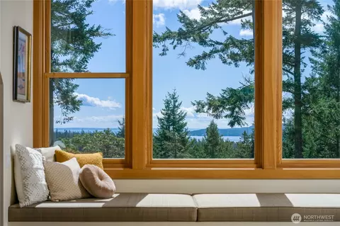 186 S Ridge Rd, Anacortes, WA 98221