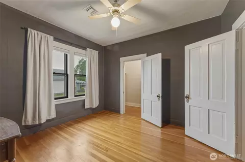 Bedroom - 965 E Alder St, Walla Walla, WA 99362 photo 1 of 4
