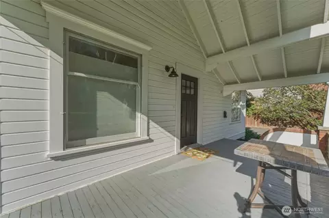 Exterior - 965 E Alder St, Walla Walla, WA 99362 photo 4 of 10