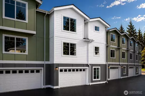 19505 Damson Rd #B2, Lynnwood, WA 98036