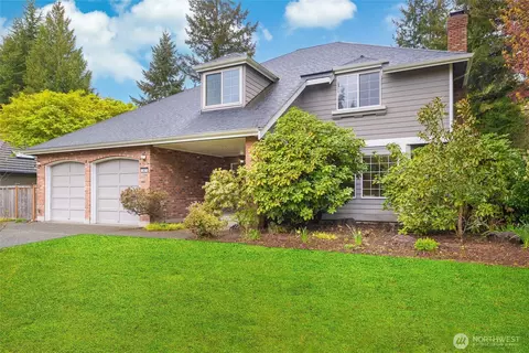 3877 113th Ave NE, Bellevue, WA 98004