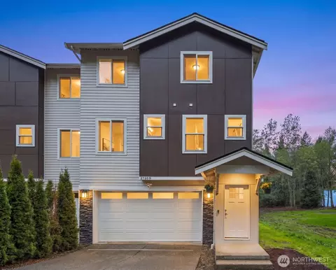 2720 Callow Rd #B, Lake Stevens, WA 98258