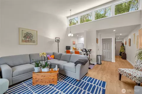 2949 76th Ave SE #82B, Mercer Island, WA 98040