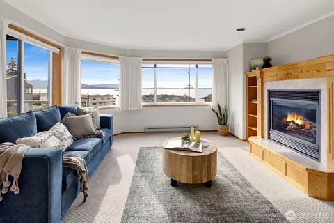 424 14th St #202, Bellingham, WA 98225