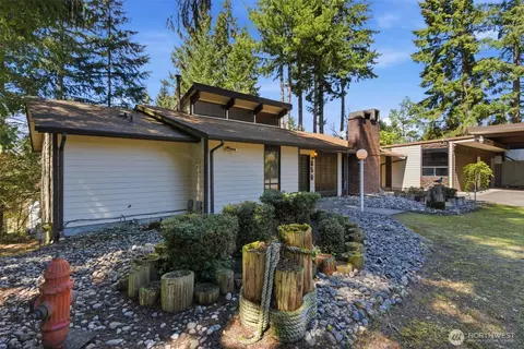 850 NE Rimrock Dr NE, Bremerton, WA 98311