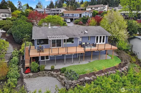 4837 155th Ave SE, Bellevue, WA 98006