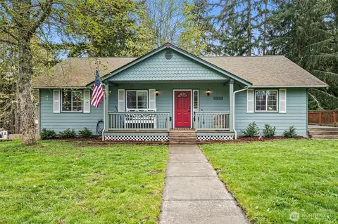 17511 Scenic Shores Ct SE, Yelm, WA 98597