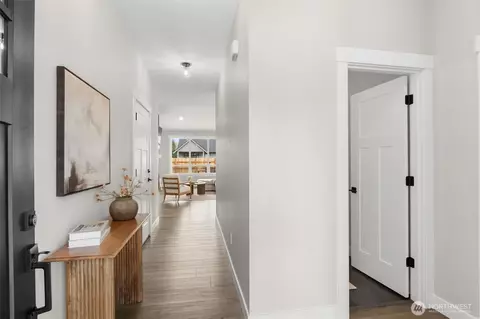 Entry Way - 706 E 4th St, Nooksack, WA 98276 photo 1 of 1