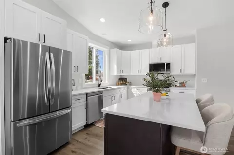 Kitchen - 706 E 4th St, Nooksack, WA 98276 photo 2 of 3