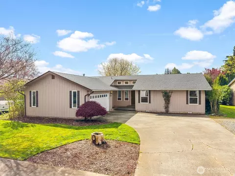 1011 Benson Ln, Lynden, WA 98264