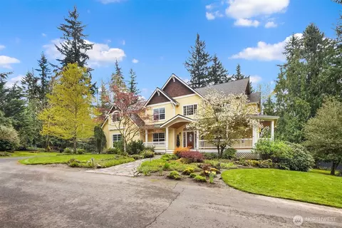 22017 SE 4th St, Sammamish, WA 98074