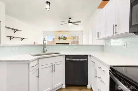 Kitchen - 17426 Bothell Way NE #A302, Bothell, WA 98011 photo 3 of 5
