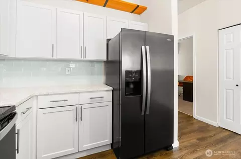 Kitchen - 17426 Bothell Way NE #A302, Bothell, WA 98011 photo 4 of 5