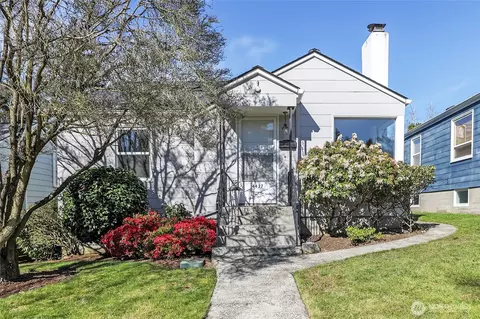 4437 47th Ave SW, Seattle, WA 98116