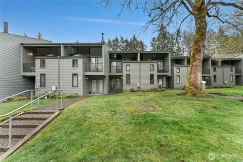 6440 139th Pl NE #12, Redmond, WA 98052
