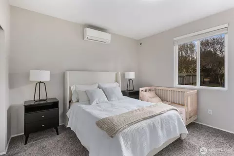 Bedroom - 25309 38th Ave E, Spanaway, WA 98387 photo 3 of 5