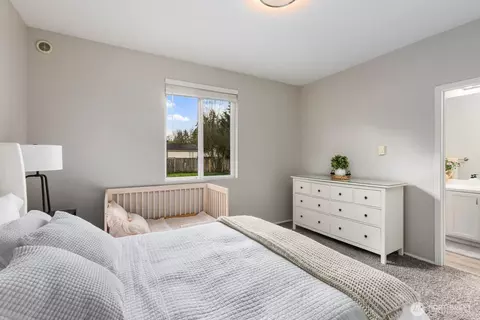 Bedroom - 25309 38th Ave E, Spanaway, WA 98387 photo 4 of 5