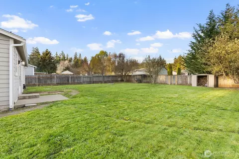 Exterior - 25309 38th Ave E, Spanaway, WA 98387 photo 4 of 5