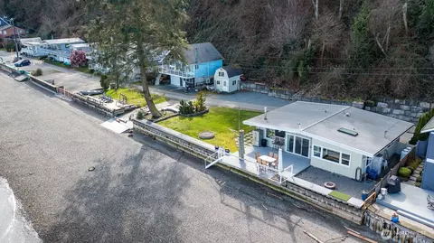 3187 Shoreline Dr, Camano Island, WA 98282