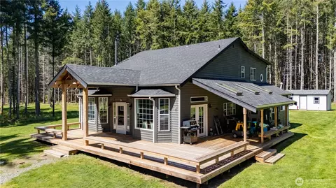 14640 164th Ln SE, Rainier, WA 98576
