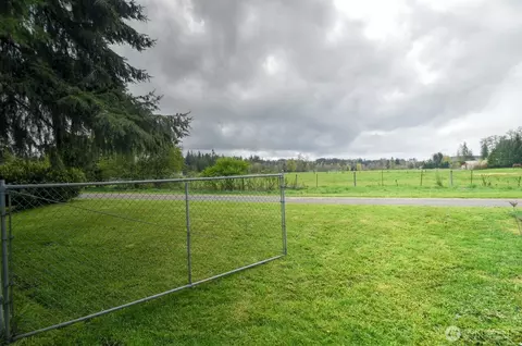Exterior - 242 Main St, Onalaska, WA 98570 photo 5 of 7
