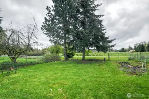 Exterior - 242 Main St, Onalaska, WA 98570 photo 2 of 7