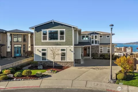 5032 N Villard St, Ruston, WA 98407