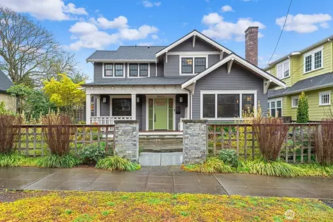 5801 Kensington Pl N, Seattle, WA 98103