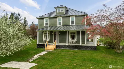 307 Maple St, Hamilton, WA 98255