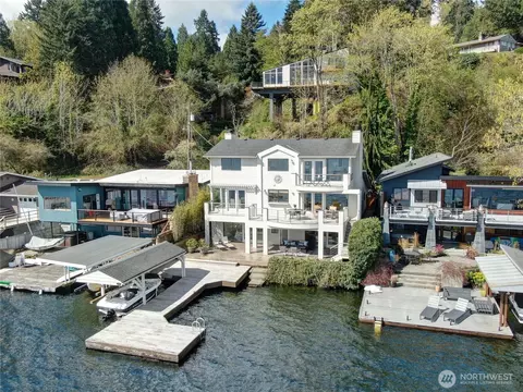 12570 Riviera Pl NE, Seattle, WA 98125