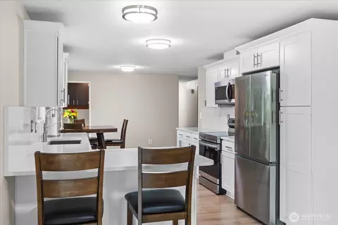 Kitchen - 10831 35th Ave SE, Everett, WA 98208 photo 5 of 5