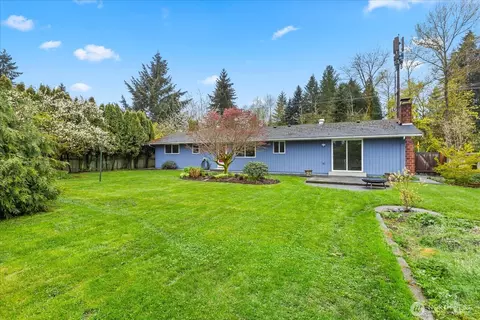 Exterior - 10831 35th Ave SE, Everett, WA 98208 photo 3 of 11