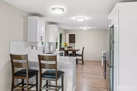 Kitchen - 10831 35th Ave SE, Everett, WA 98208 photo 4 of 5